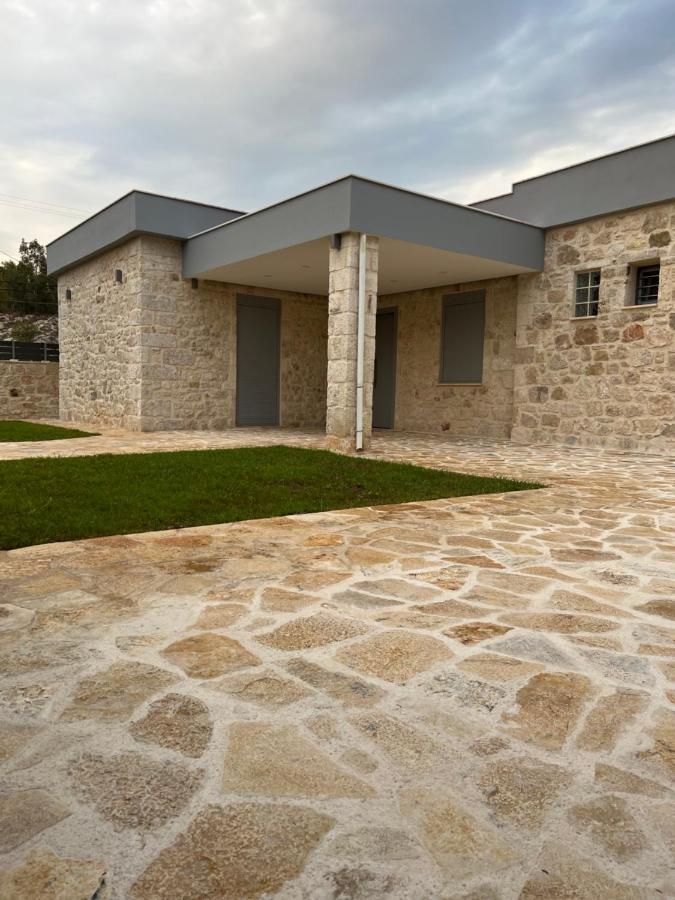 Ag.Stone.Home Isthmia Esterno foto