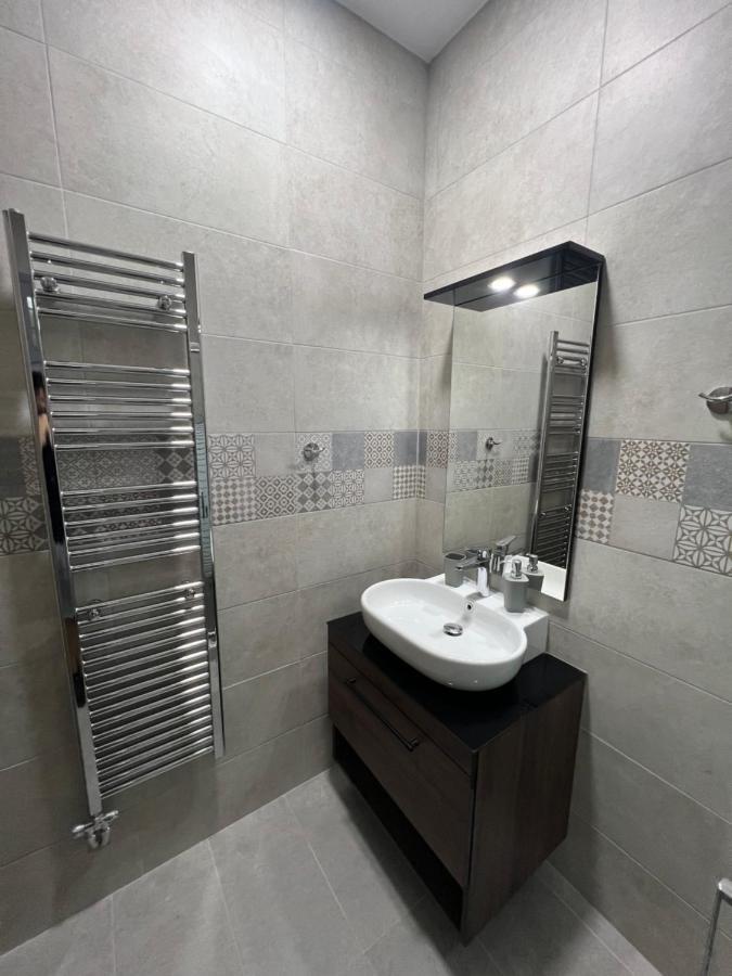 Ag.Stone.Home Isthmia Esterno foto
