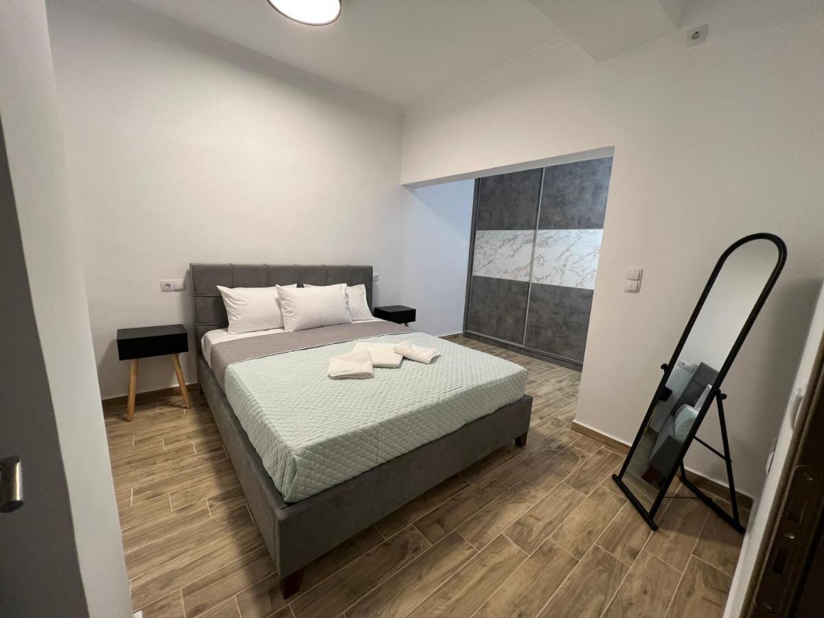 Ag.Stone.Home Isthmia Esterno foto